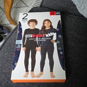 32 Degrees Kids Black and Navy Long Sleeve Set